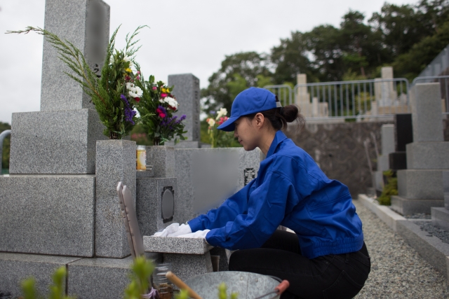 お墓掃除代行